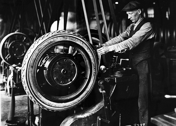 Reifenproduktion bei Goodyear 1943